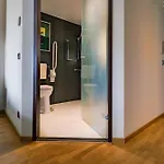 Artemis Hotel