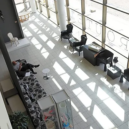 Artemis Hotel 4*